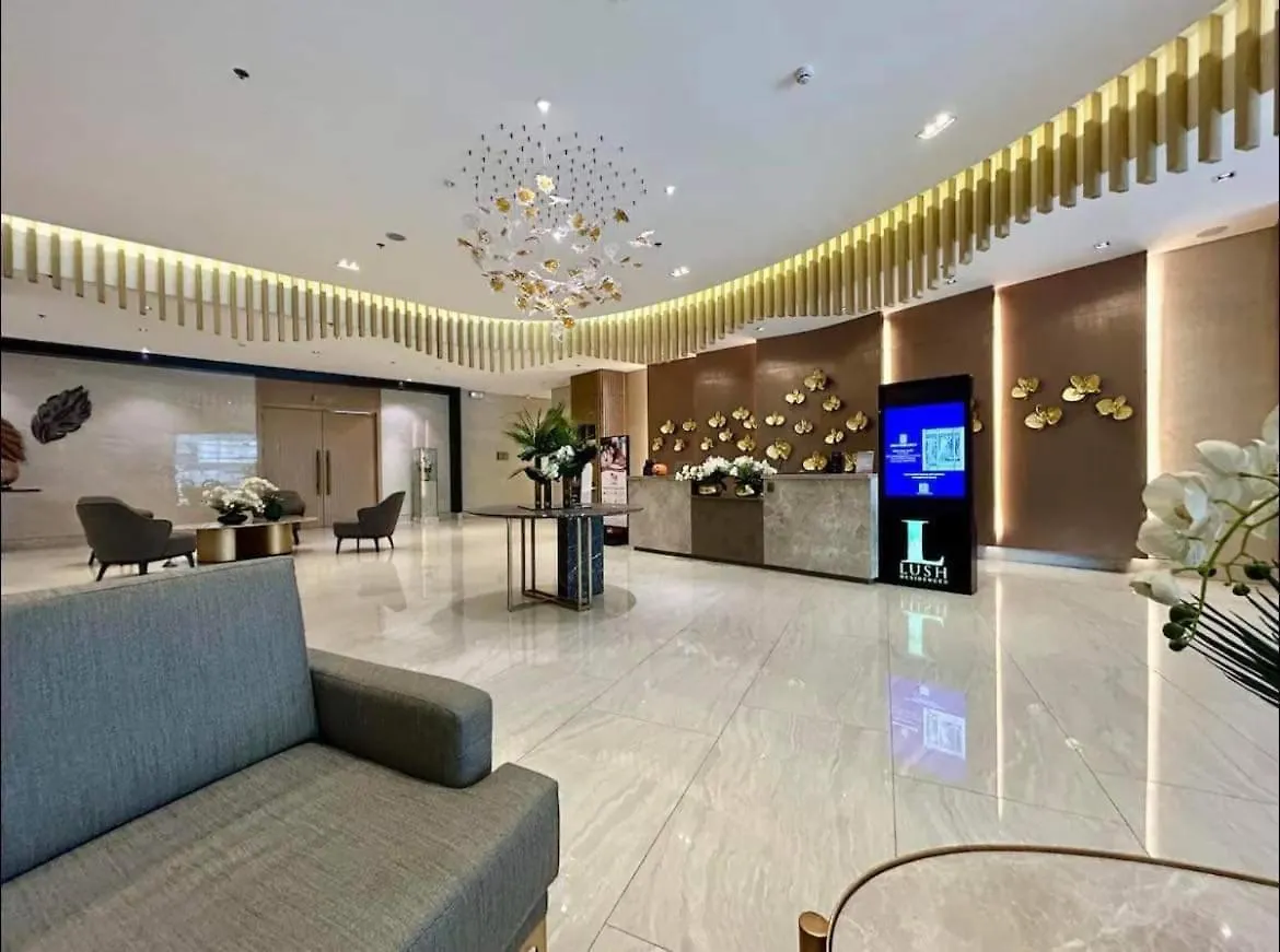 2 Double Beds With Balcony Apartamento Manila